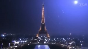 When Betelgeuse explodes: A second sun in our sky