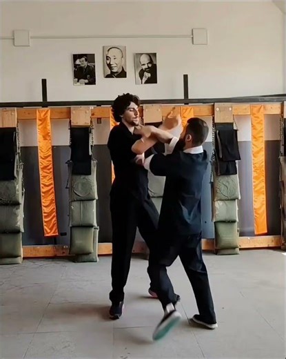Wing Tsun/Close Combat/Chi Sao