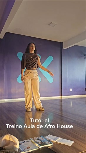 Treino na Aula de House Dance, praticando alguns AfroHouse Moves #dance #tutorial #afrodance