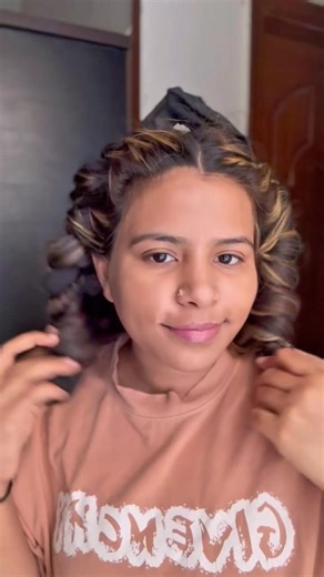 Heatless curls 👩🏼‍🦱😳 #ytshorts #curls #heatlesscurls #explorepage
