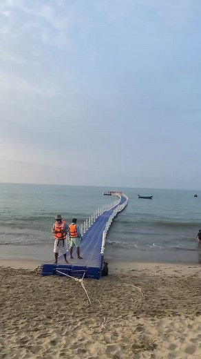 Videos de Hotel Maliah (@maliahbeachclub) con “Surrender - Natalie Taylor”