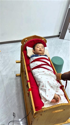 Mangolia traditional wooden bed for kids