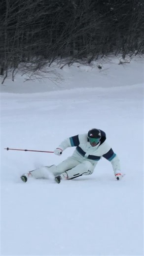 Paul Lorenz on Instagram: "There’s always that one favourite run you have for carving. This is mine: Champion course at Togakushi, Nagano. It’s the perfect gradient and often in the shade keeping it firm. What’s your favourite run for carving? . 📷 @projectedproductions . . Skis: @volklaustralia —————————- Boots: @dalbelloboots —————————- Bindings: @markerproducts —————————- Poles: @playsnowsports —————————- Gloves: @playsnowsports —————————- Clothing: @onyone_ski @onyone.europe @onyone_k