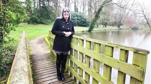 40-Year-Old Woman with Big Natural Tits Gives In to Her Fantasies