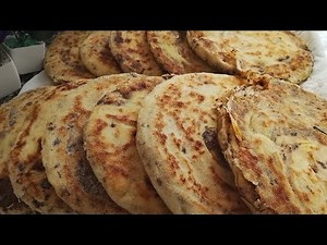 مخمار معمر👌🏻 بالزتون والزعتر كيجي واعر ولذيذ😋...