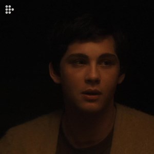 1.4K views · 9K reactions | La química entre Logan Lerman y Emma Watson es tan magnética en THE PERKS OF BEING A WALLFLOWER. Vela ahora en MUBI. | MUBI | Facebook