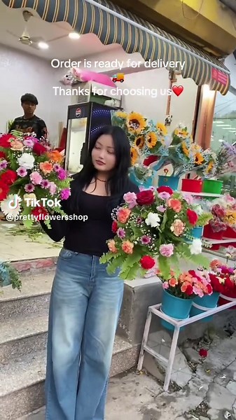 Table bouquet made from pretty flower shop #prettyflowersshop