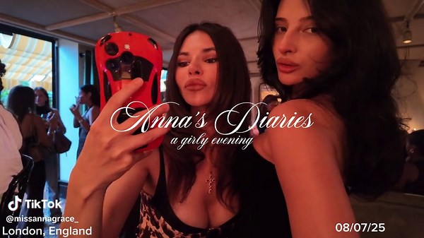 Best Evening Activities for Girls in London