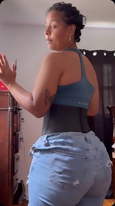 A little more about my waist trainers 🩷 Two types of waist trainers. one for short torso ladies and another for my long torso ladies. We have all sizes from XS-4xl and as we expand we will have bigger sizes. Each waist trainer comes with a FREE extender to give you three more hooks of space if needed. If you need more extenders because it don’t fit we sell extenders separately as well. All waist trainers take about 12 business days to ship due to high demand orders. We ship orders in the order 