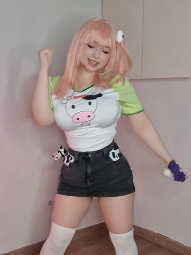 Silly dance I have absolutely no regrets about 🙌 #cosplay #cosplaygirl #honoka #doa #deadoralive