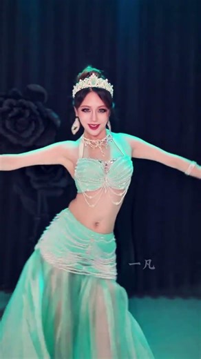 Belly dancing from the 1940s to the 1970s developed rapidly in the film era and became ver
