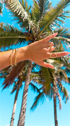 Sophie on Instagram: "all jokes! 🦑 . . . I have a staal and use it for all types of fishing & I love seeing your small fish 😆 #girlswhofish #snookfishing"