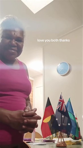 Kelly Slater & Aunty C Discuss Albanese