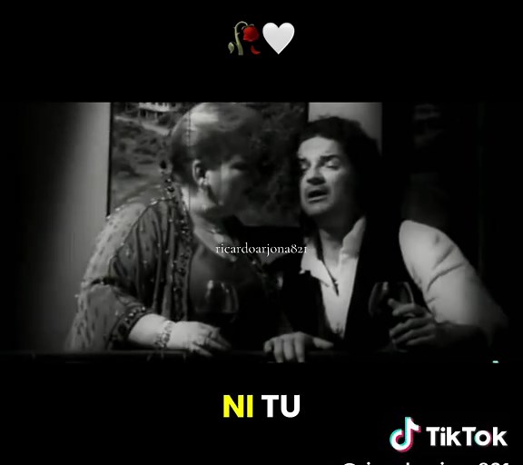 Ricardo Arjona and Paquita La Del Barrio: Ni Tú Ni Yo