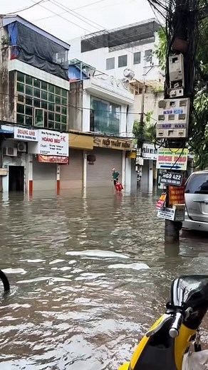 asl_editography on Instagram: "Unique idea  . . . . #rain#flood#water#asl_editography #asianstyle #asianstuff"