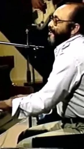 🔴#VIDEO Los Hermanos Eddie Y Charlie Palmieri "En Vivo" - VAMONOS PAL MONTE (Solo de piano) del LP: "Vamonos Pal Monte - Año 1971 - Sello: Tico Records" #VamonosPalMonte #CharliePalmieri #EddiePalmieri #SoloDePiano #SalsaDura | Salsa Chimpum Callao