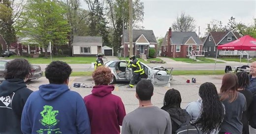 Metro Detroit students get lessons on safe driving