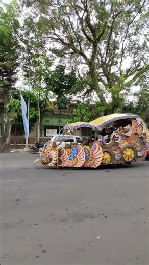 Ambiance festive à Java 🇮🇩 #indonesia #travel #music