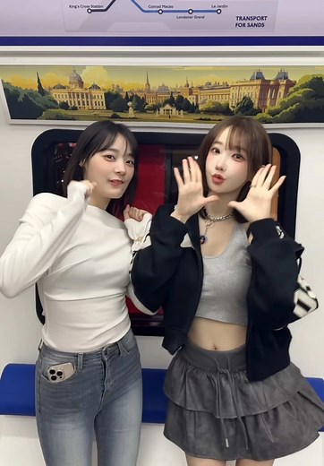 지하철에서 퀸카 되기: 시연의 코스프레 댄스