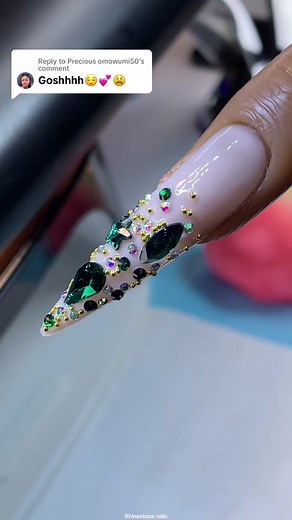 Replying to @Precious omowumi50 Have a quick Rhinestone nail inspo💎😊 #urevnails #naildesigns #rhinestonenails