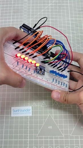 This Arduino Lights Up When You Tilt It! 🔴🔵#arduino #arduinoproject