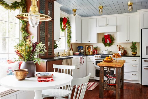 Cook Up Some Holiday Cheer with These Christmas Kitchen Decorating Ideas