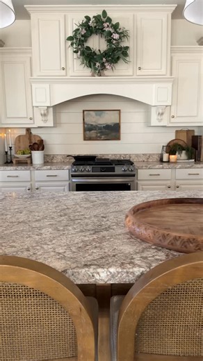 Spring centerpiece idea!🌷🌸 Comment SPRING and I’ll send you links to everything!! Using my favorite artificial flowers as usual! Tulips and hydrangeas! I also loveeee the pink floral vase! It’s perfect for spring time! I also love the gold lantern candle holders! They gave it the perfect touch of warmth and elegance!🥹🤎 I added some fluted battery candles inside of the lanterns to give it a nice cozy glow. I’m sooo ready for spring time and warmer weather! #springdecorating #springdecor #spri