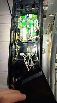 Replacing travel module on lift master 8500w #garagedoorrepair #garagedoorservice #garagedoor