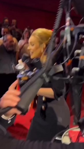 Adele Fan Interaction Heartwarming Moments