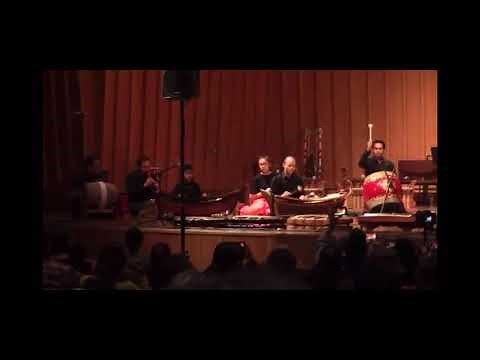 Piphat ensemble (PaThom) Subtitle for how to listen to Thai Piphat music.