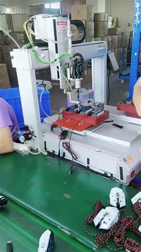 ✨Tens of thousands of computer mice are made here every day! 🖱️