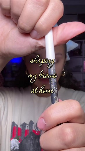Shaping Brows at Home: A Simple Tutorial