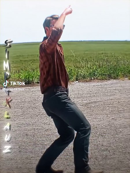 he can wrangle me anyday! i now identify as a tornado 🌪️🤭 #twister #twistersedit #oklahoma #fyp #foryou #twisters #glenpowell #glenpowelledit #daisyedgarjones #tylerowens #simp4klauz #tornado #tornadoalley