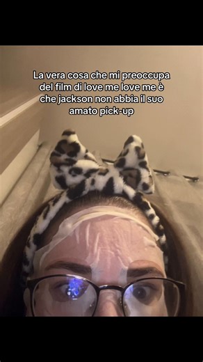 Il film Love Me Love Me: preoccupazioni e dettagli