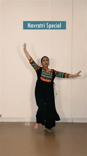 Dholida || Easy Steps || Himani Dance Classic || #shorts #dance #tutorial #garba #trending