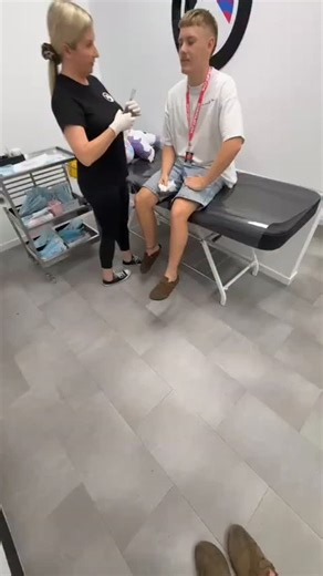 2-for-1 piercings - just $40 for 2! NOSE piercing by Charlotte ✌🏼 . . . 2 for 1 piercings for SCHOOLIES😝 just $40 for both piercings Including jewellery!! . . . book ONLINE or walk ins. BOOK NOW via our website - www.unicornpiercingpro.com.au Spots fill very FAST 💨 Piercings can be on 2 SCHOOLIES!!! 🙌🏼 . . . This deal INCLUDES: helix, conch, rook, nose, ear flat, navel, tragus, lip (side), labret, Monroe & needle lobe. . . . * TERMS * Excludes: Inverness lobe piercings. Excludes: dermals, d