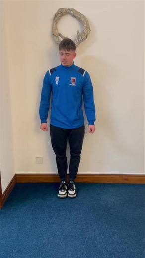 😇👼🪽Day 18👼🪽😇 (Wall) Angels 😇 are a pretty intense shoulder and postural exercise/stretch that you will probably find more challenging than you expect (I guess we’re not all angels👼). Give either variation a go for a great stretch to help shoulder tension or pain and work against a forward head posture to keep you looking angelic! 😇 Let us know how you get on with your Angel Gabriel impressions! *please note all exercises/stretches are performed assuming the recipients do not have an inj