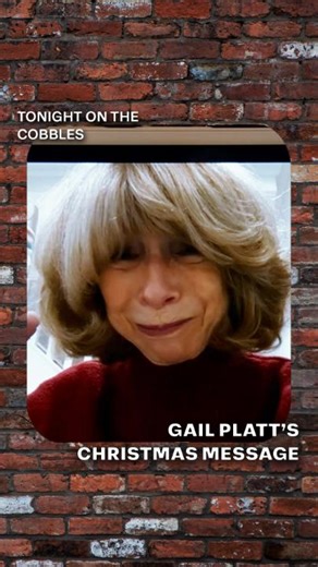 A Christmas message from the Queen of the Cobbles 👸 ❤️ ✨ | Coronation Street