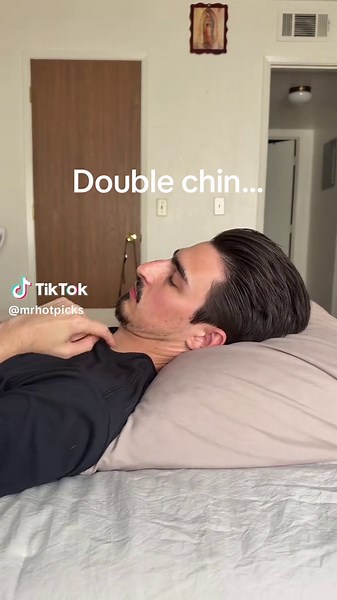 Get ready for comfy nights 😴💤 #cervicalpillow #ergonomicpillow #healthysleep #memoryfoampillow #doublechin