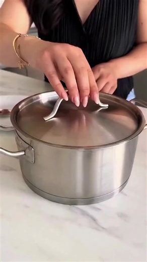 براى اصلاح مزاج به صورت قطعى بايد از تركيب سياهدانه و سركه سيب ، استفاده كنيد و به اصطلاح سياهدانه رو مدبره كنيد 4 شب سركه سيب روى سياهدانه بريزيد و روز چهارم از اين تركيب فوق العاده استفاده كنيد . @Docter chaghi lag @Docter chaghi lag #ماست #سياهدانه #afghanistan🇦🇫 #furyou #vairal