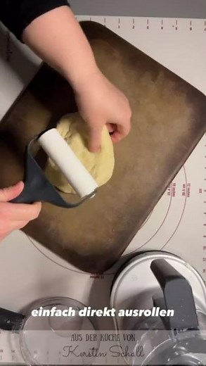 Der schnellste Blitz-Flammkuchen aus dem Multizerkleinerer Up & Down von Pampered Chef