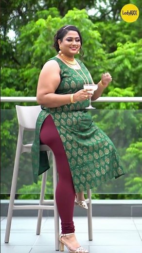 Stunning in 4K 🔴 Indian Models Live Sarees, Glamour & Elegance #ytshorts #viralvideo #love #saree