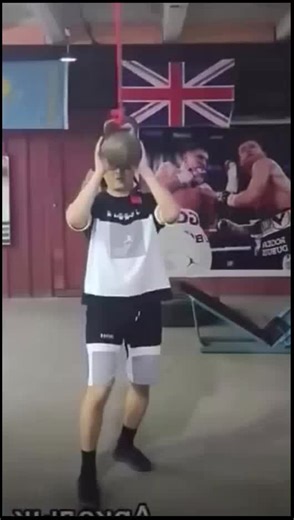 The Tardigrade, or 'water bear,' defies all odds as one of Earth's most resilient beings. Surviving extreme conditions by entering suspended animation, it proves life's incredible tenacity. A true testament to nature's power! #tardigrade #waterbear #extremophile #resilience #nature science biology animalfacts amazinganimals survivor microscopic cryptobiosis adaptation evolution