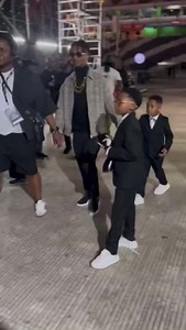 eMtee pulled up with AVERY & LOGAN at the metro awards🔥🔥♥️ #METROFMMusicAwards2025 #MMA25 #CrowningGreatness #DIY3 #bighustle #EmteeRecords #HustleGang | ATM_Lyrics