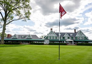 18 holes in 18 days: 9th hole at Oakmont features one of the most unique greens in golf