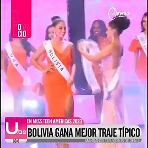 🔴#Urgentebo | La modelo paceña Mariel Ortega ha logrado un gran éxito al ganar la banda del Mejor Traje Típico/Nacional en el certamen #MissTeenAméricas 2023, celebrado en #ElSalvador. Ortega deslumbró a los jueces y al público con su hermosa vestimenta, que representaba la rica cultura de los llanos y el oriente selvático de #Bolivia. Su triunfo es un orgullo para su país y una muestra del talento y la belleza boliviana. 📲 Únete a nuestro grupo de WhatsApp: https://cutt.ly/mwiw3SCu | Urgente.