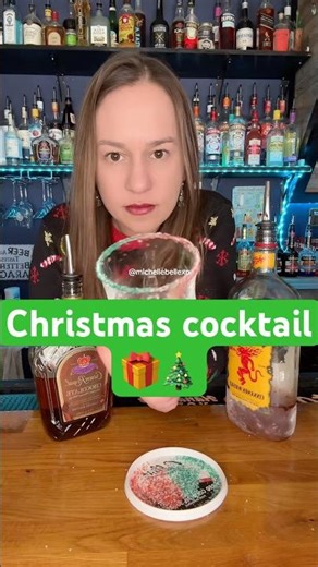 What liquor goes well with egg nog? #christmasdrinks #christmascocktails #holidaydrinkrecipe