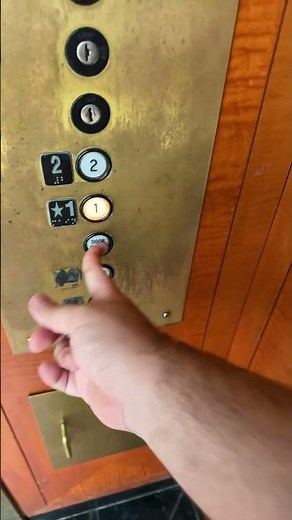 Dover hydraulic elevator at the promotional court, Crabtree Valley Mall, Raleigh NC (Short 5) (2026)