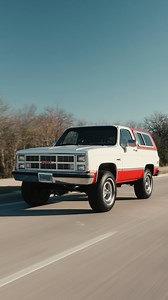 🎥 Classic meets modern muscle! 🚀 This 1984 GMC Jimmy packs a 5.3L LS V8 with a Turbo 400 auto, rolling on 35” Cooper tires and 15” rally wheels. The red & white two-tone, removable half-top, and dual exhaust make it a head-turner, while power windows, a tilt column, and an aftermarket radio add comfort. Ready to cruise or conquer the trails—who’s taking it home? 🏁🔥 📞 903-891-0000 for details! Financing & shipping available! #OldMeetsNew | Gearhead Classics