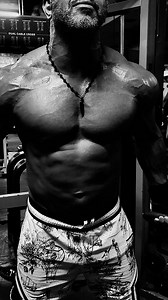 💪 Cable Crossover (Low to High) – Upper Chest Focus!🔥 Drive the handles upward to hit the upper pecs with a perfect squeeze and full range of motion. 🎯 Sculpt your upper chest and create that lifted, full look. Control every rep. Feel every fiber. #UpperChest #CableCrossover #chestday #capcut | Bodyfitness GYM